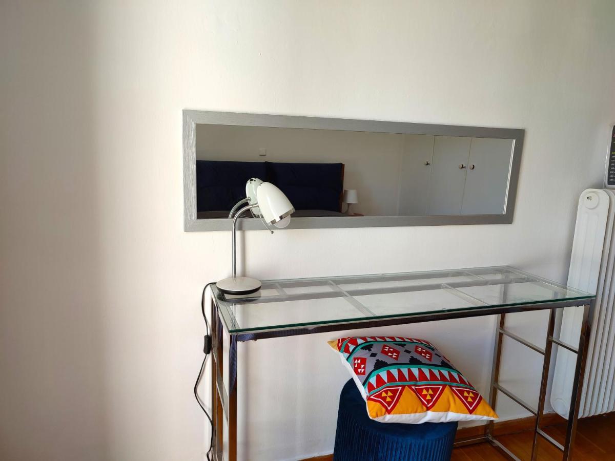 Vironos Extra Bright Apartment - Front Park And Monastery Atenas Exterior foto